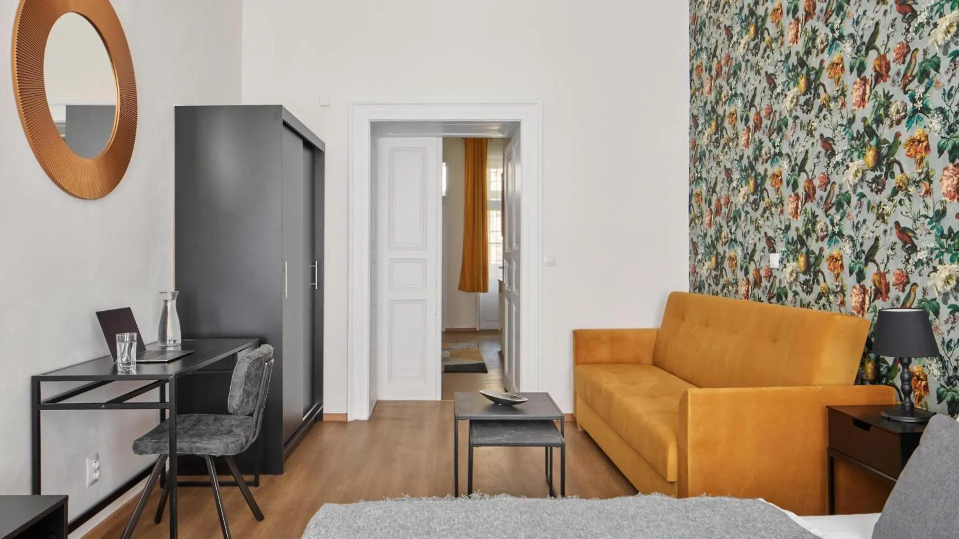 Prague Days - Sunlit 1Bdr Apartments - Netflix - Central Yet Quiet - New Town 0*,
