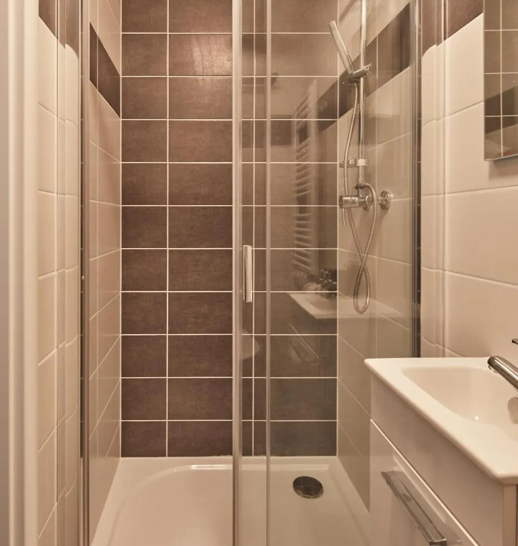 Prague Days - Sunlit 1Bdr Apartments - Netflix - Central Yet Quiet - New Town 0*,  Tjeckien