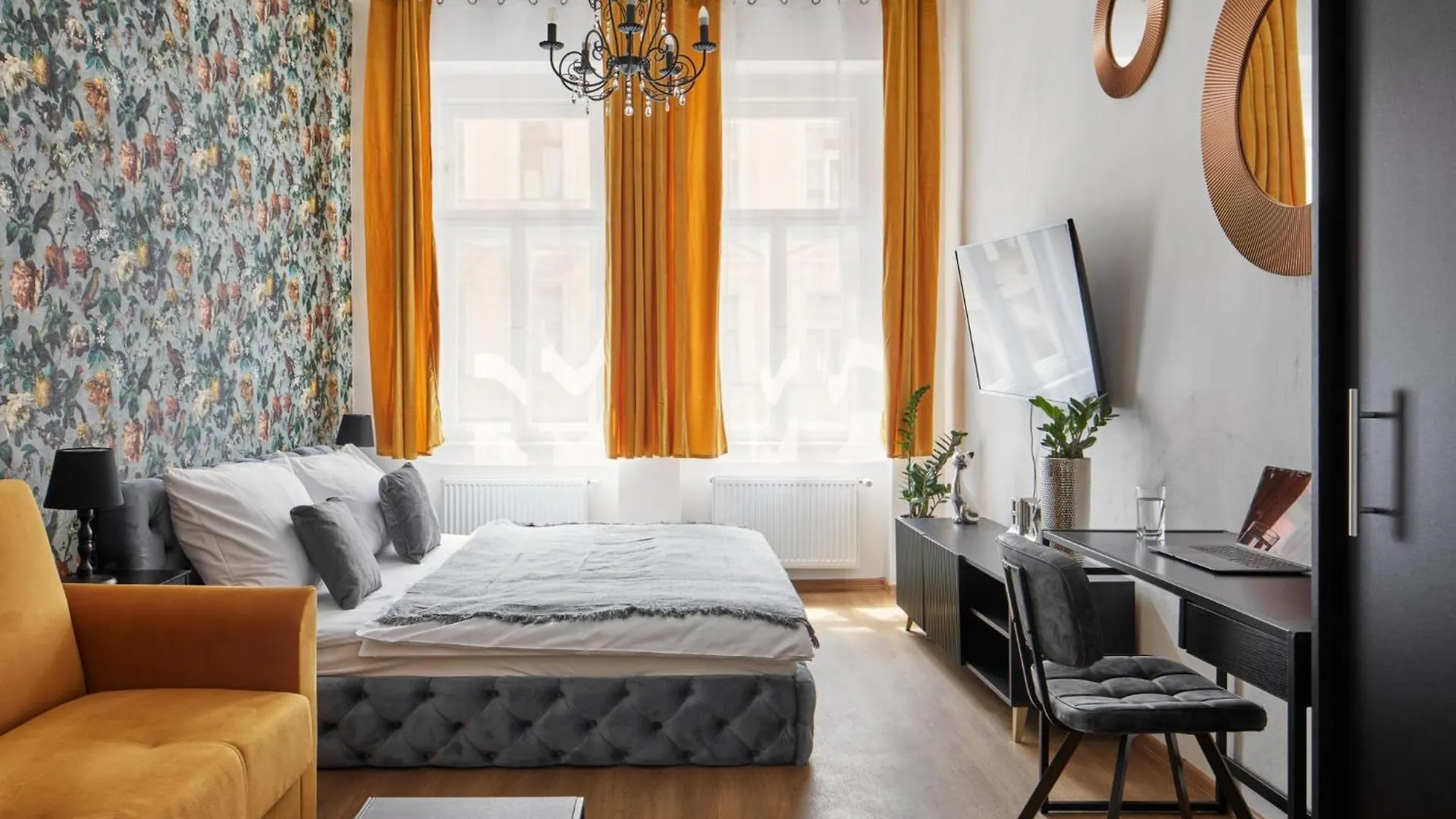 Prague Days - Sunlit 1Bdr Apartments - Netflix - Central Yet Quiet - New Town