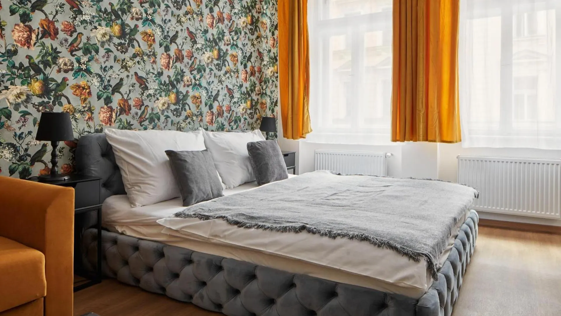 Prague Days - Sunlit 1Bdr Apartments - Netflix - Central Yet Quiet - New Town